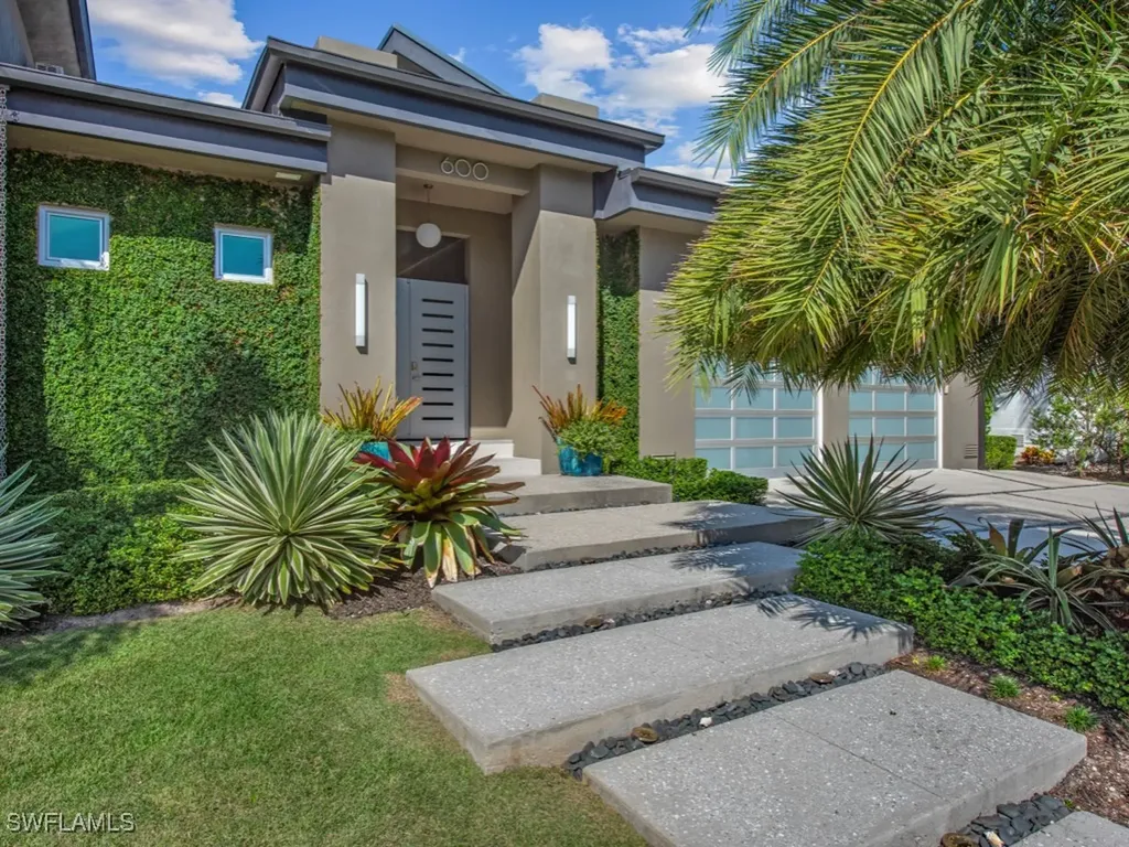 600 Crescent Street Marco Island FL 34145