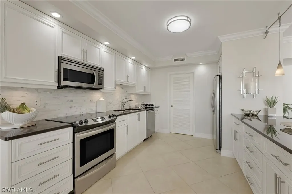 3401 Gulf Shore Boulevard N Naples FL 34103
