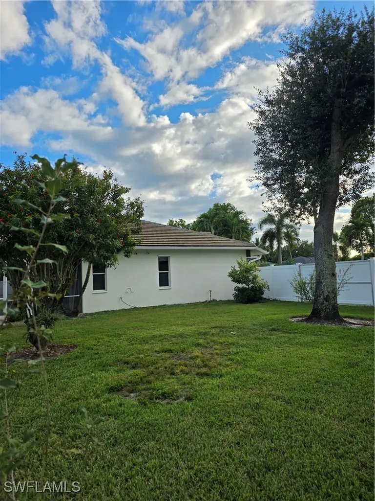 857 Summerfield Drive Naples FL 34120