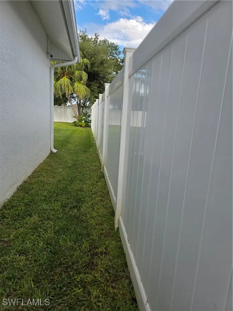 857 Summerfield Drive Naples FL 34120