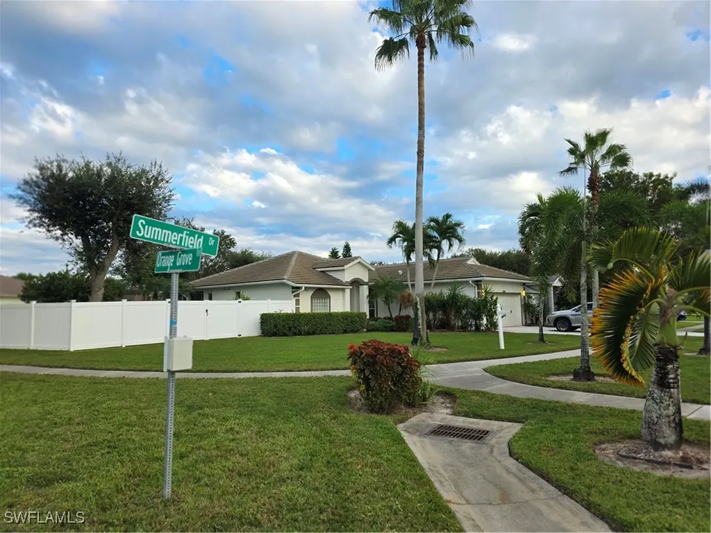 857 Summerfield Drive Naples FL 34120
