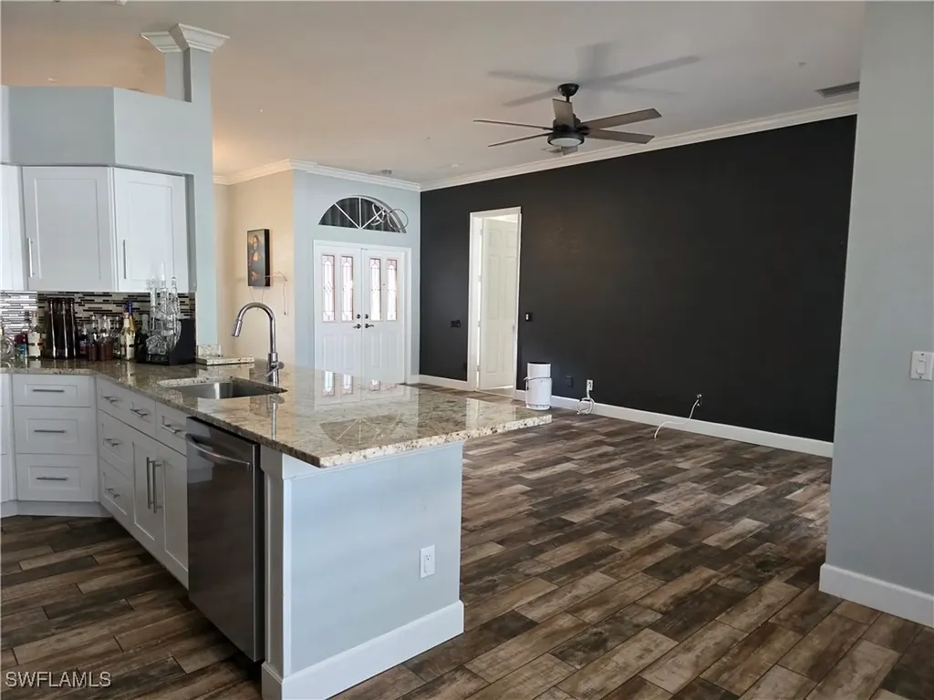 857 Summerfield Drive Naples FL 34120