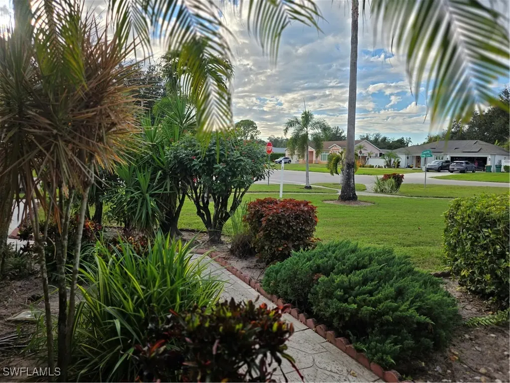 857 Summerfield Drive Naples FL 34120