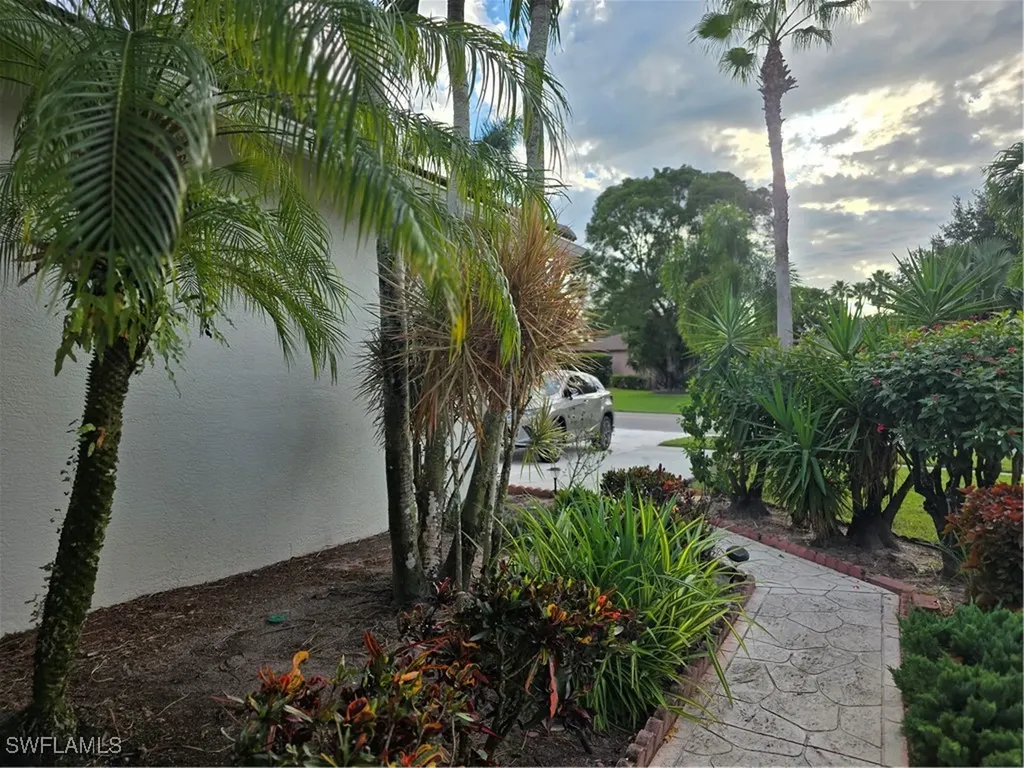 857 Summerfield Drive Naples FL 34120