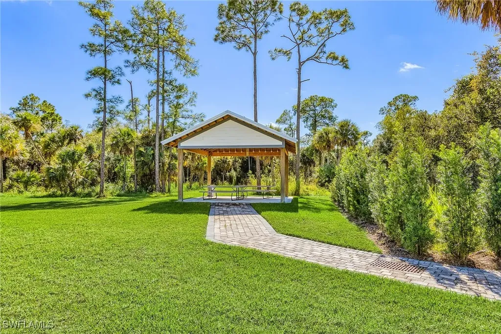 175 Village Circle Labelle FL 33935