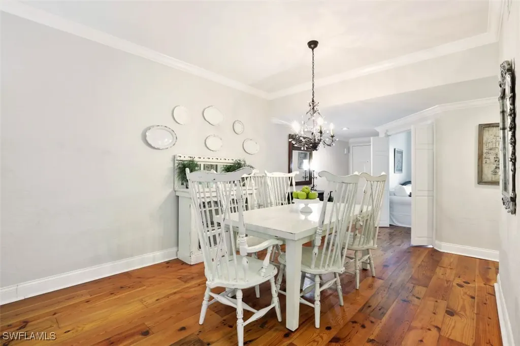 5897 Chanteclair Drive Naples FL 34108