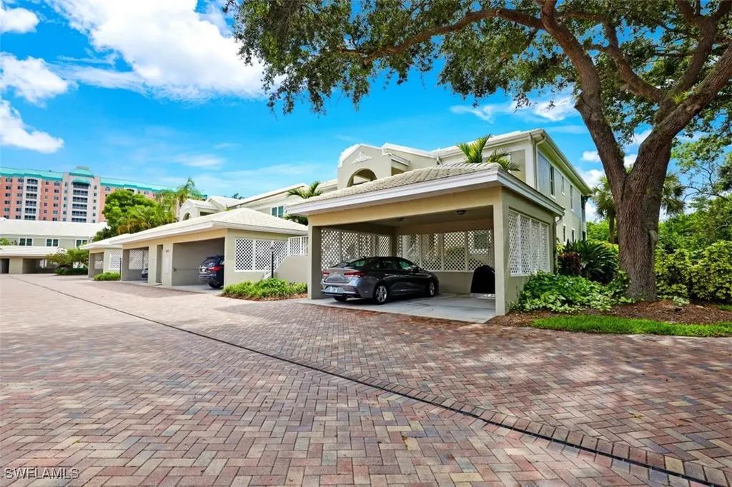 5897 Chanteclair Drive Naples FL 34108
