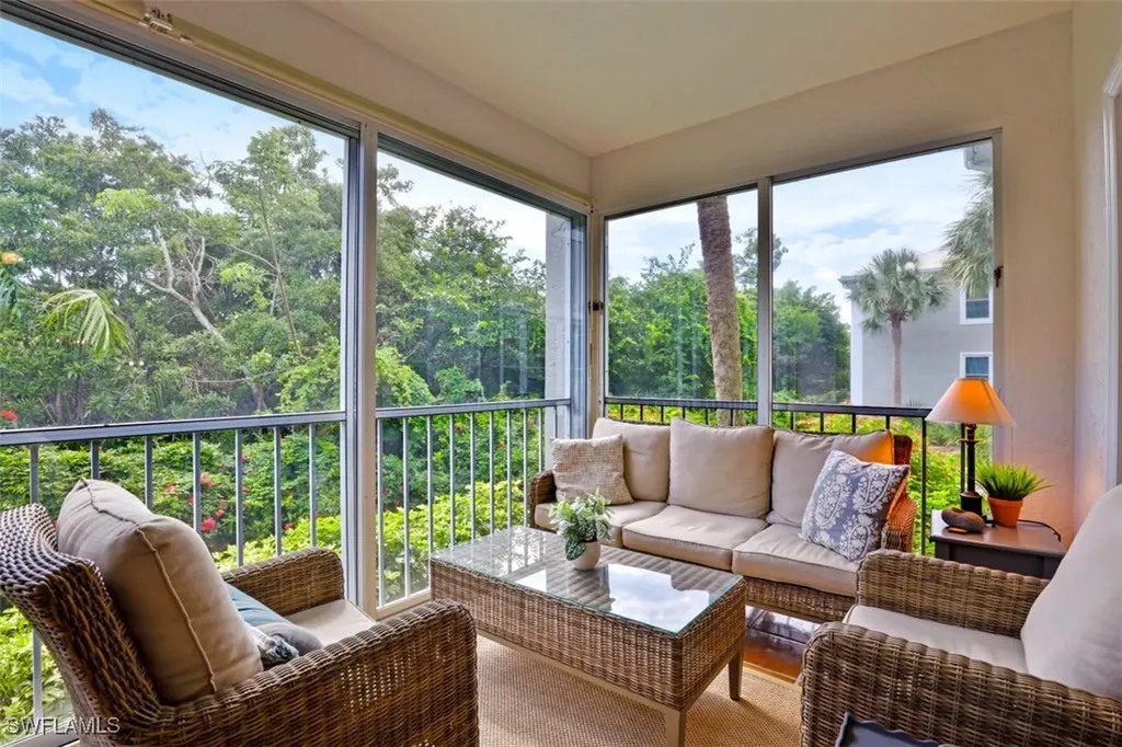 5897 Chanteclair Drive Naples FL 34108