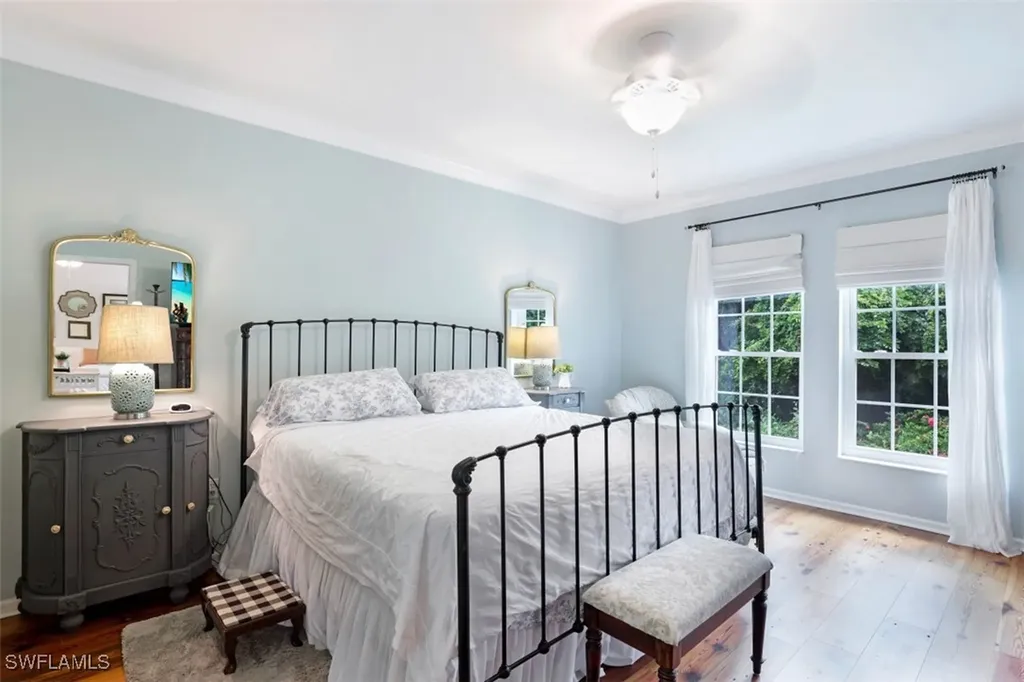5897 Chanteclair Drive Naples FL 34108