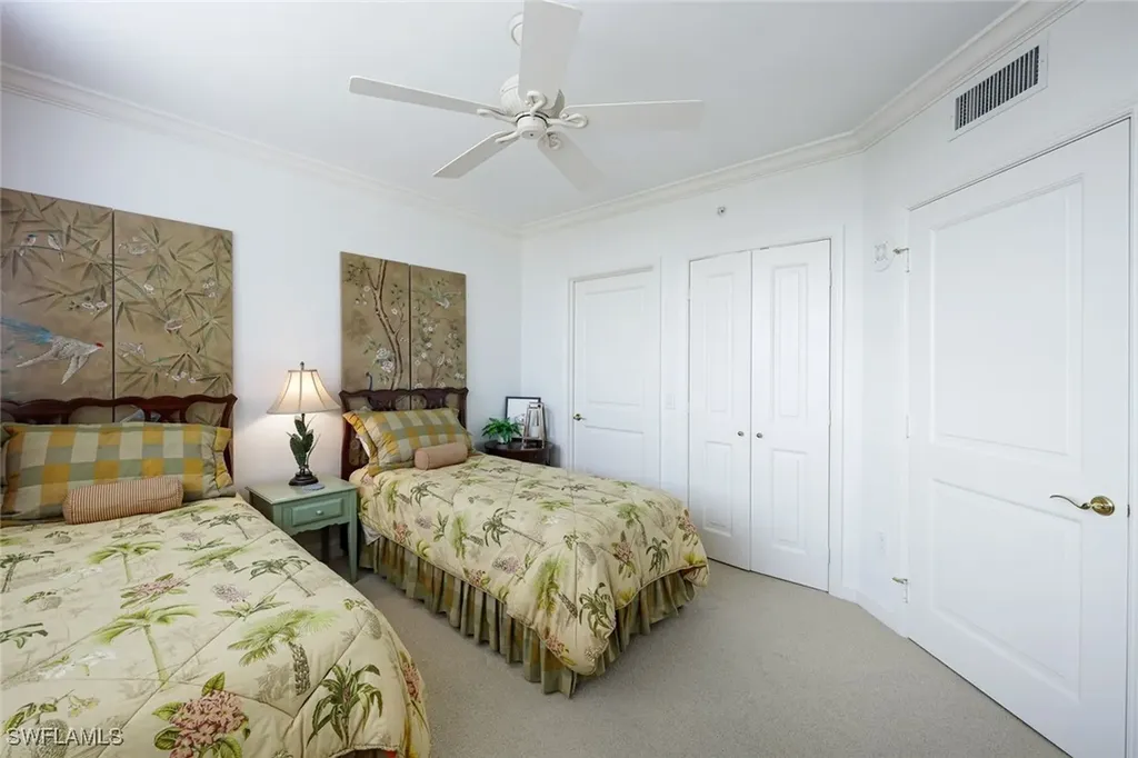 6597 Nicholas Boulevard Naples FL 34108