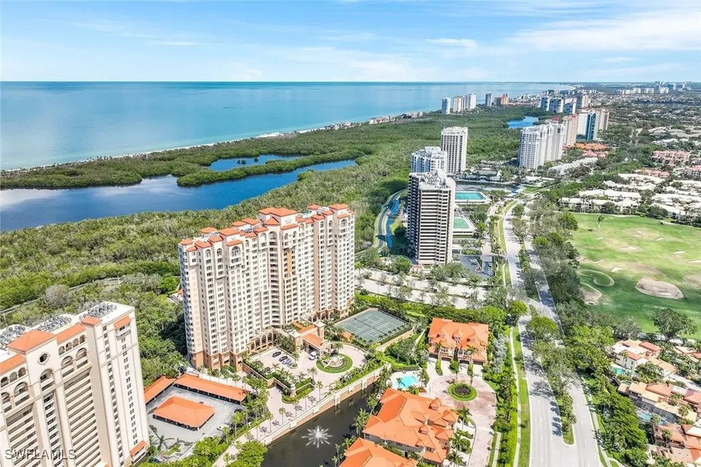 6597 Nicholas Boulevard Naples FL 34108