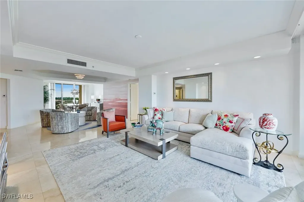 6597 Nicholas Boulevard Naples FL 34108