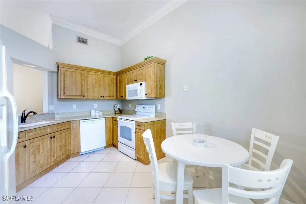 6525 Valen Way Naples FL 34108