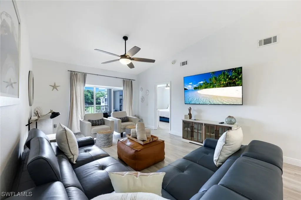824 Tanbark Drive Naples FL 34108