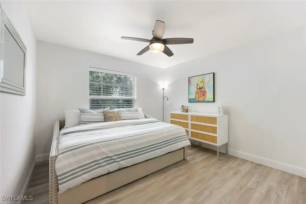 824 Tanbark Drive Naples FL 34108