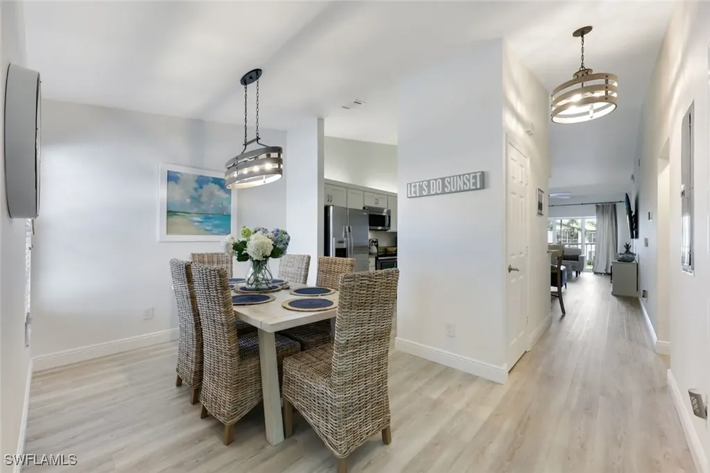 824 Tanbark Drive Naples FL 34108