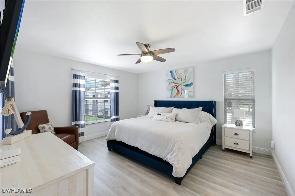 824 Tanbark Drive Naples FL 34108