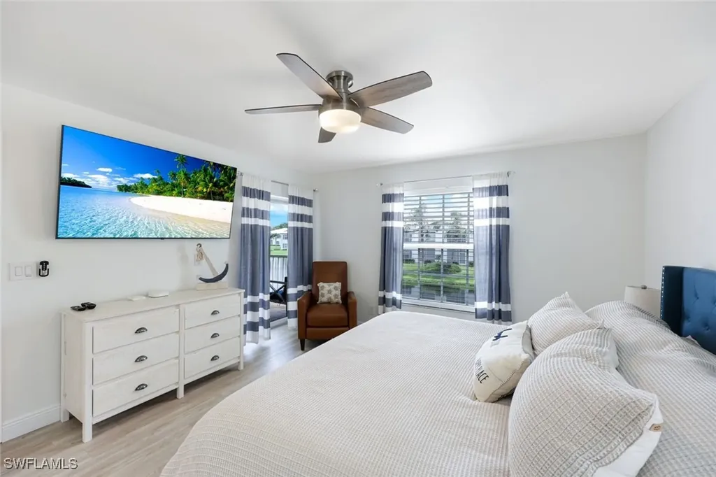 824 Tanbark Drive Naples FL 34108