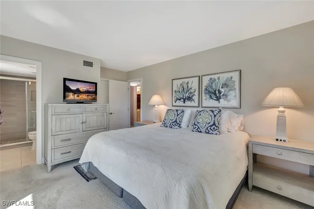 766 Central Avenue Naples FL 34102