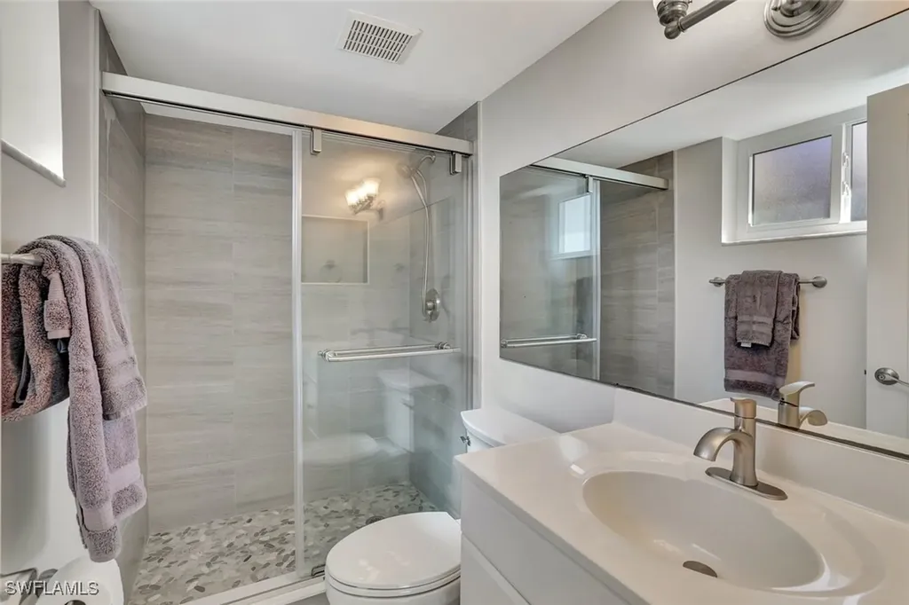 766 Central Avenue Naples FL 34102
