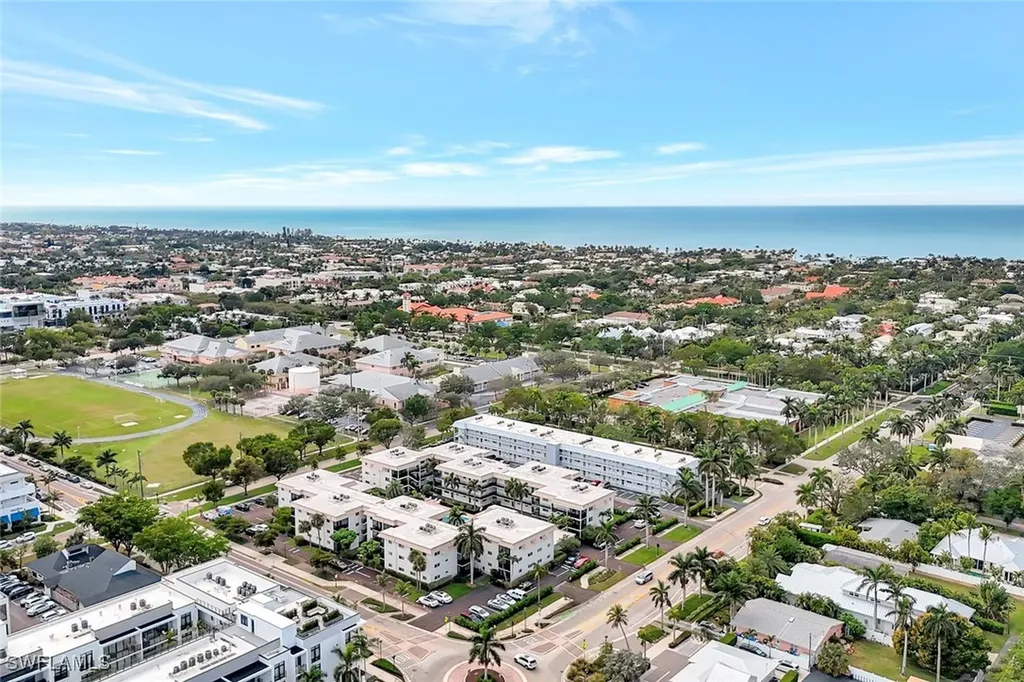 766 Central Avenue Naples FL 34102