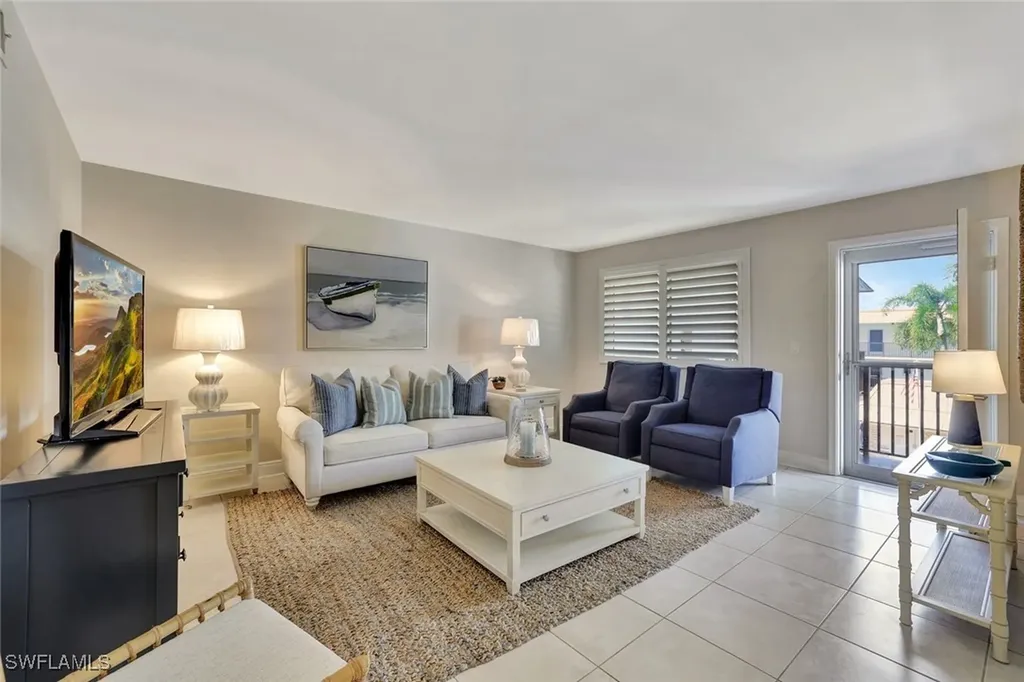 766 Central Avenue Naples FL 34102