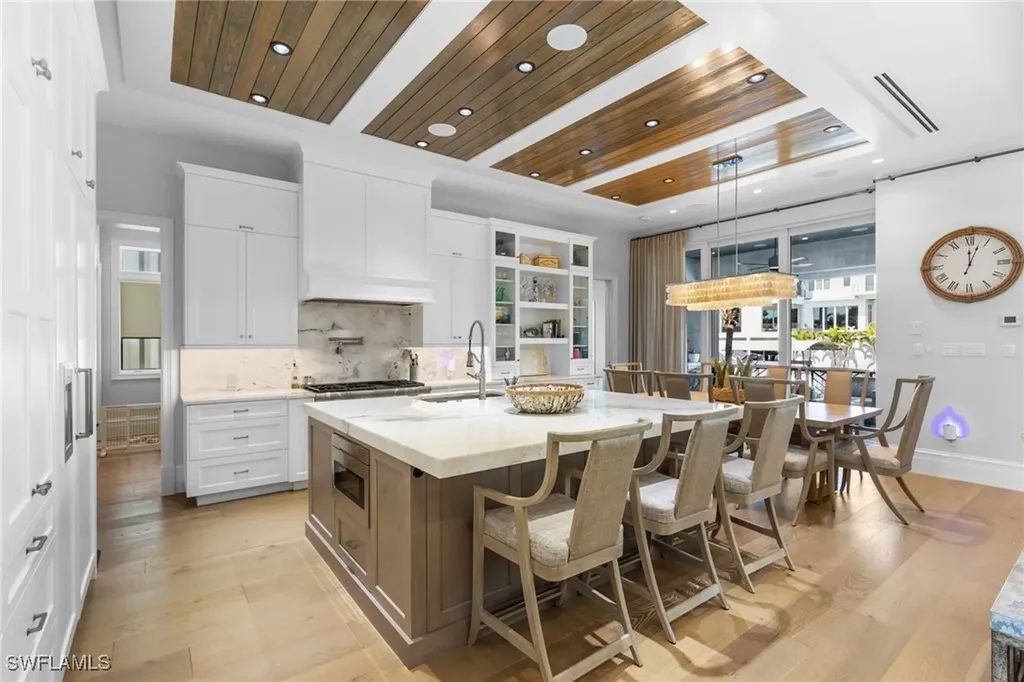 103 Bayview Avenue Naples FL 34108