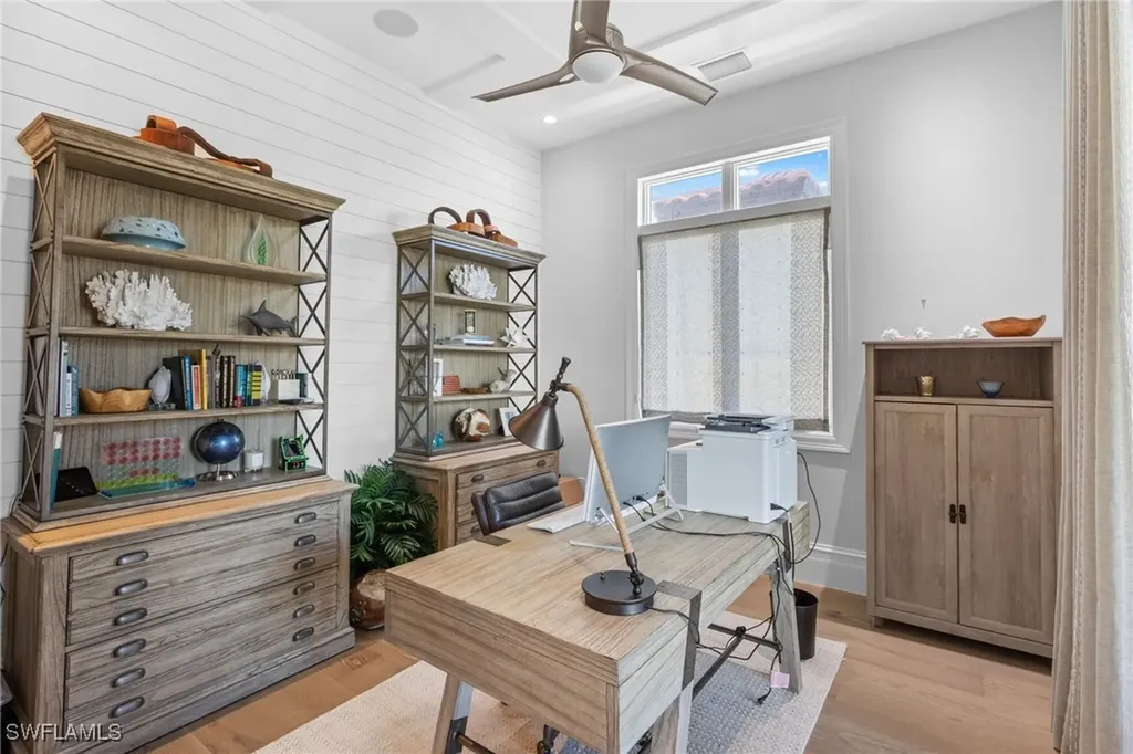 103 Bayview Avenue Naples FL 34108