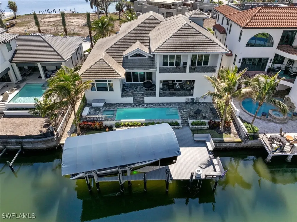 103 Bayview Avenue Naples FL 34108