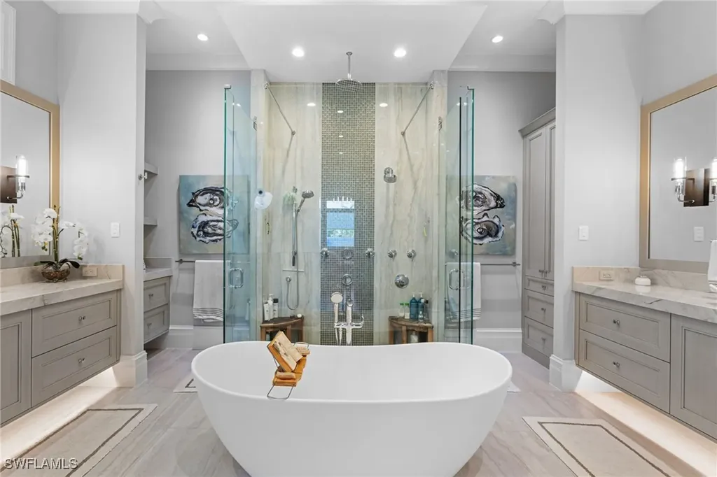 103 Bayview Avenue Naples FL 34108