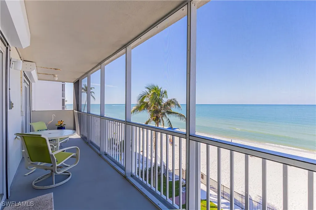 1977 Gulf Shore Boulevard N Naples FL 34102