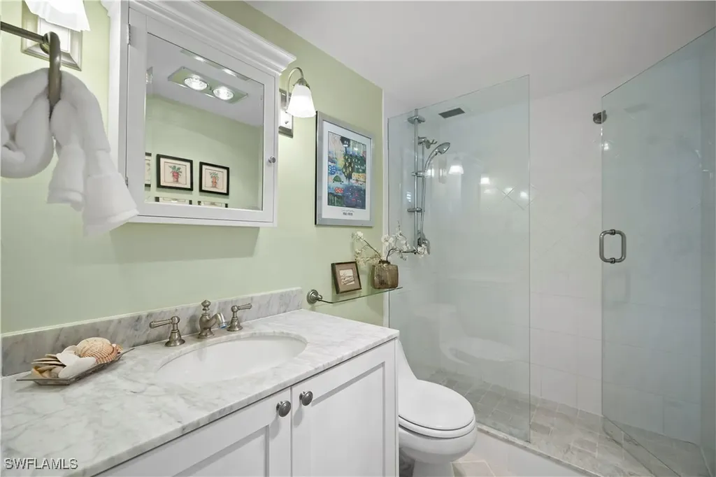 1977 Gulf Shore Boulevard N Naples FL 34102