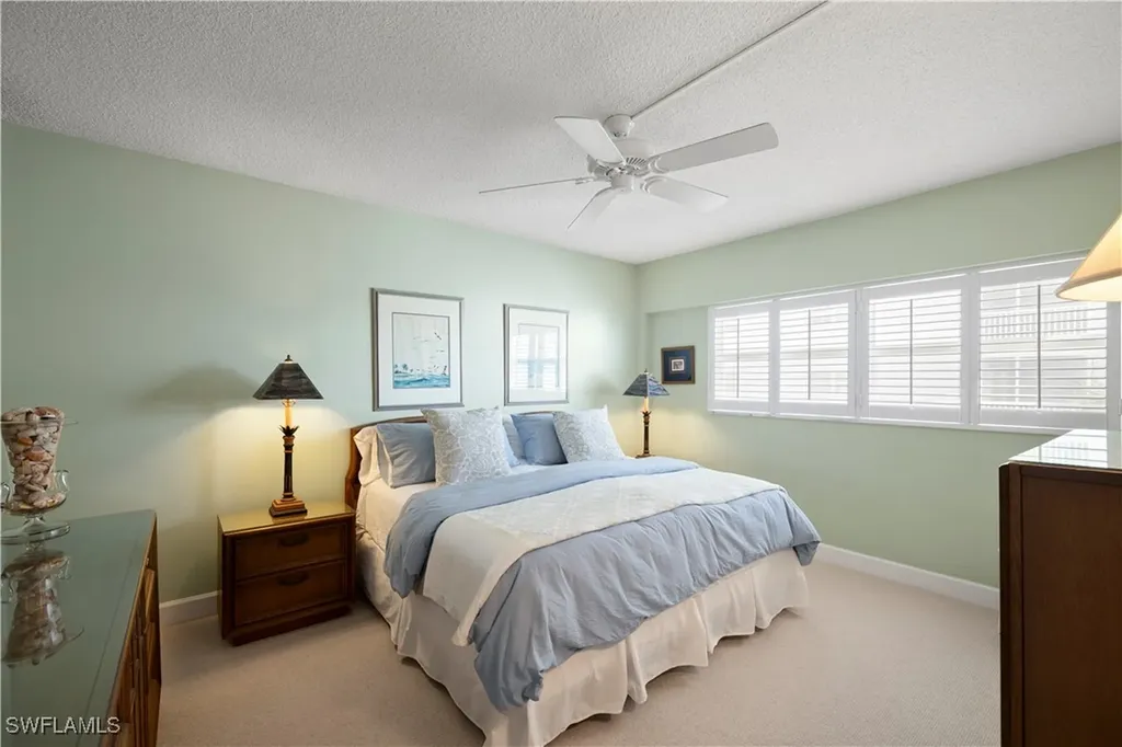 1977 Gulf Shore Boulevard N Naples FL 34102