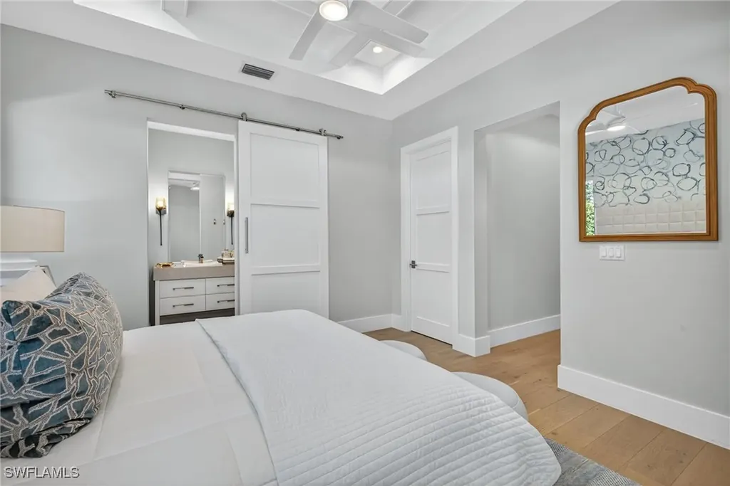 405 7th Avenue N Naples FL 34102