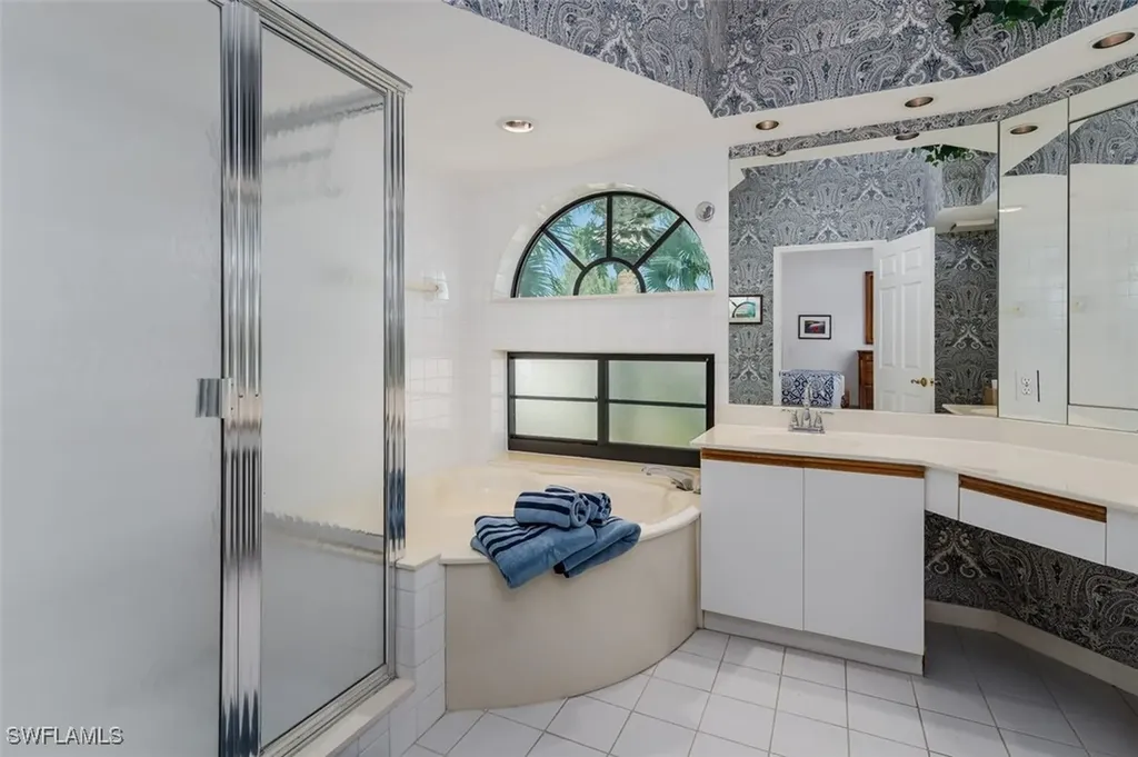 6545 Valen Way Naples FL 34108