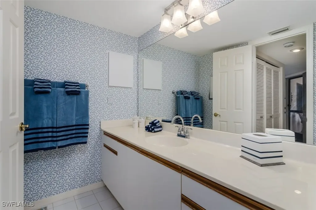 6545 Valen Way Naples FL 34108