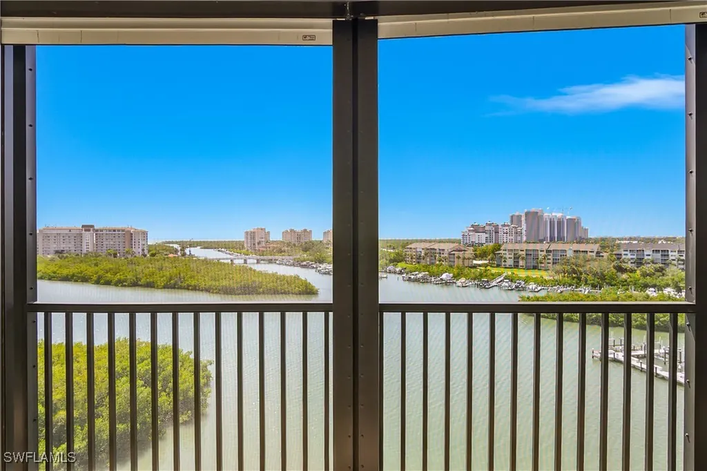 420 Cove Tower Drive Naples FL 34110