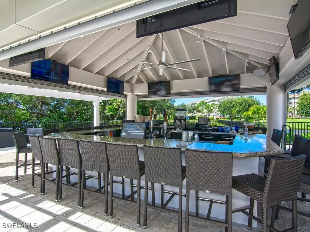 420 Cove Tower Drive Naples FL 34110