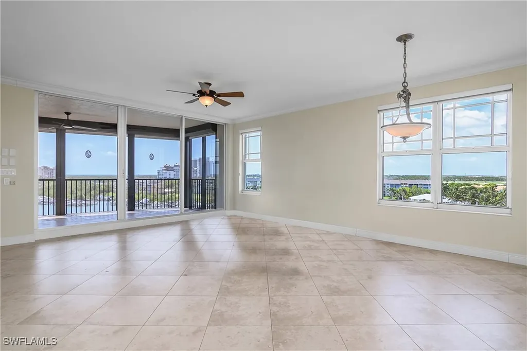 420 Cove Tower Drive Naples FL 34110