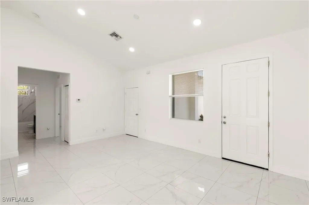 3909 Everglades Boulevard N Naples FL 34120