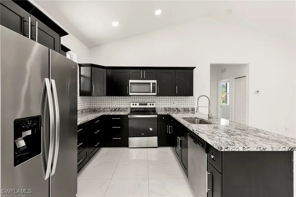 3909 Everglades Boulevard N Naples FL 34120