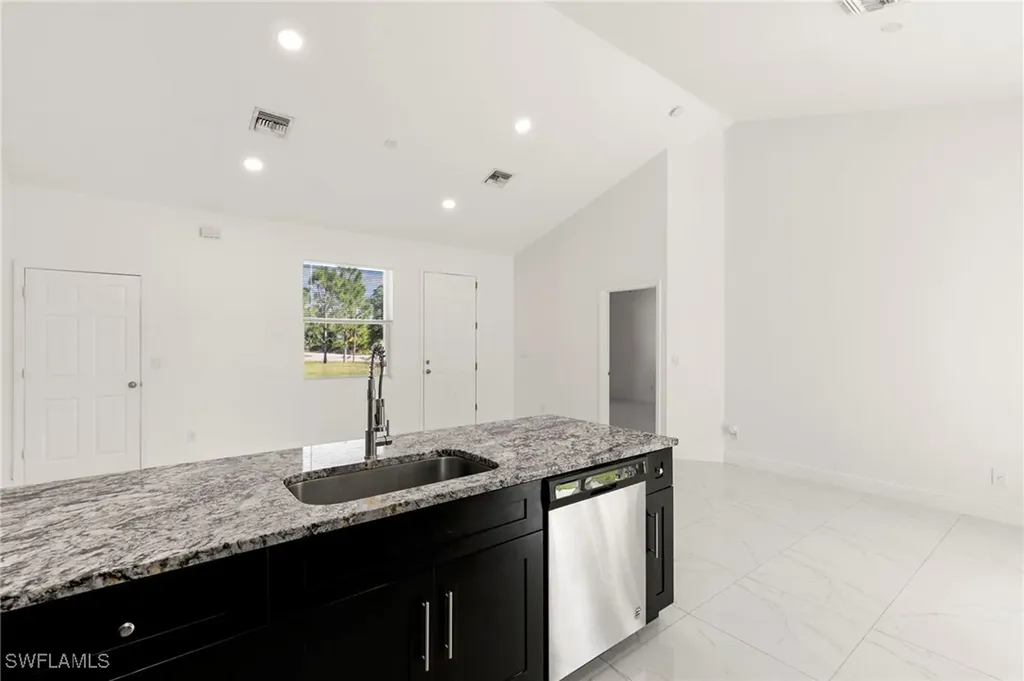 3909 Everglades Boulevard N Naples FL 34120