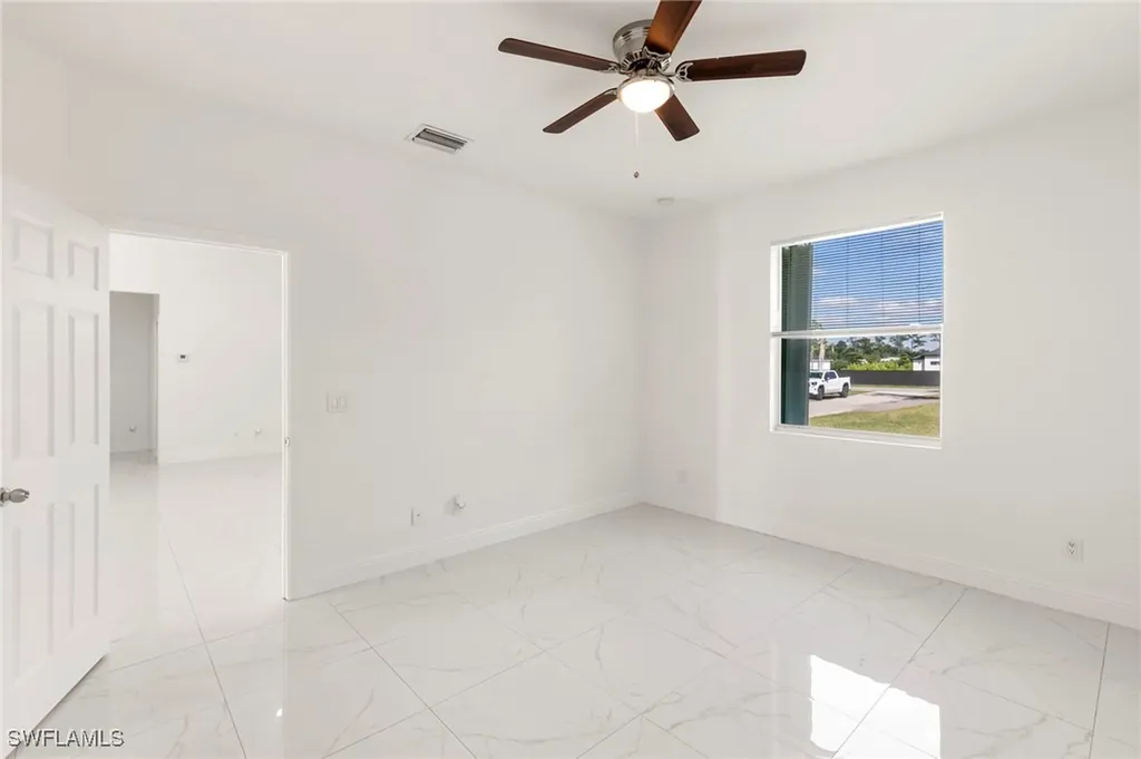 3909 Everglades Boulevard N Naples FL 34120
