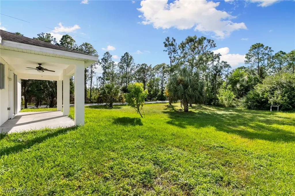 3909 Everglades Boulevard N Naples FL 34120