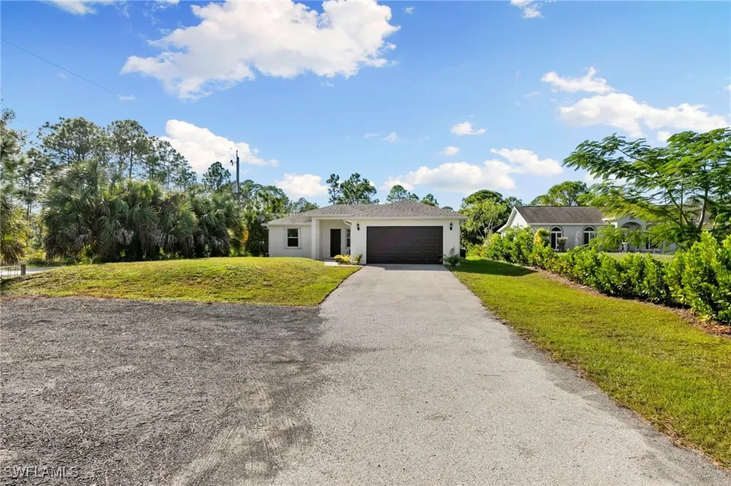 3909 Everglades Boulevard N Naples FL 34120