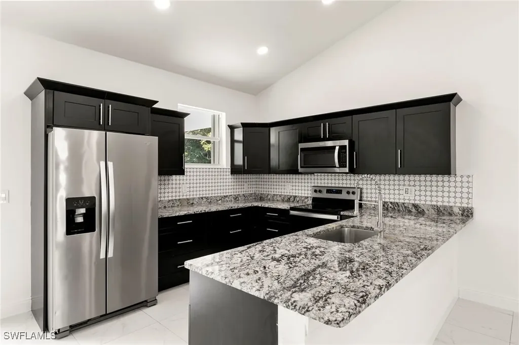 3909 Everglades Boulevard N Naples FL 34120