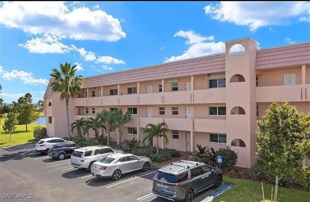 200 Forest Lakes Boulevard Naples FL 34105