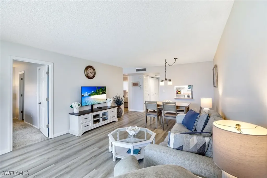 200 Forest Lakes Boulevard Naples FL 34105