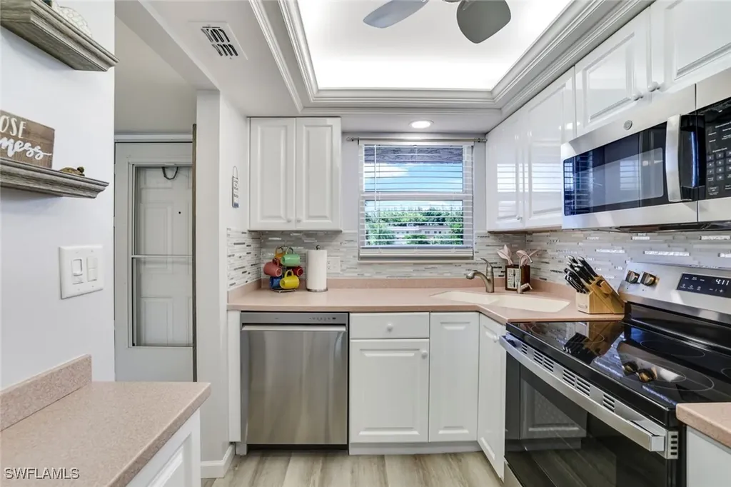 200 Forest Lakes Boulevard Naples FL 34105