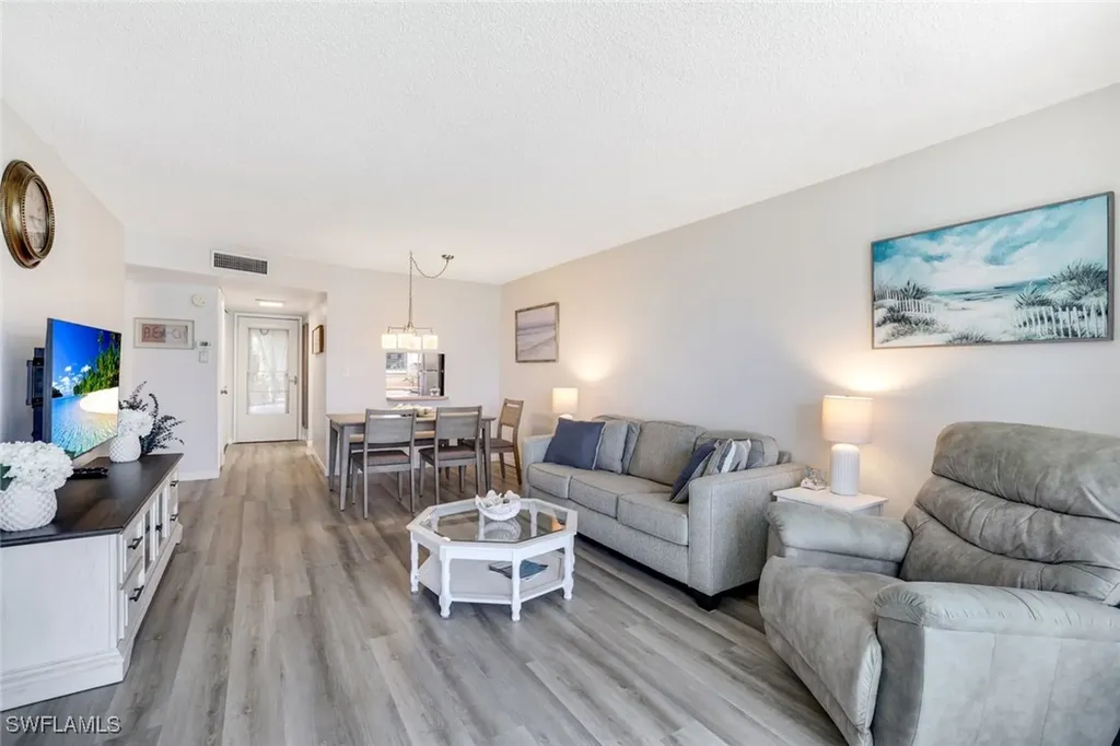 200 Forest Lakes Boulevard Naples FL 34105